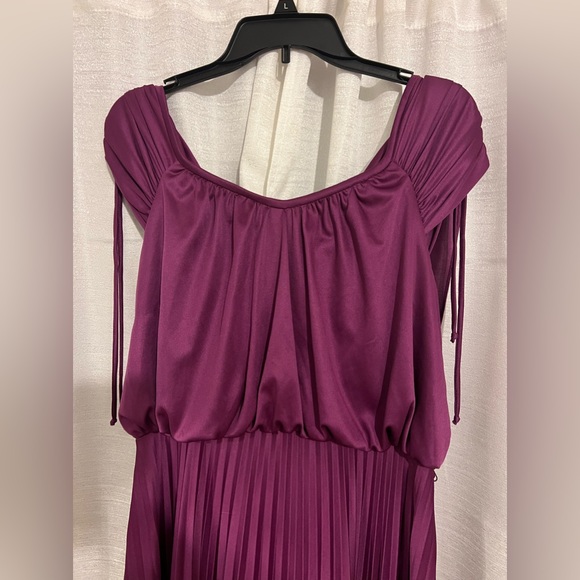 Vintage Prom Dress - Picture 5 of 16